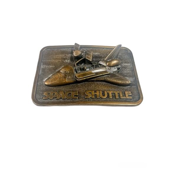 Vintage 1980 3D Space Shuttle Bronze Belt Buckle by Buckle Connection - Picture 2 of 3
